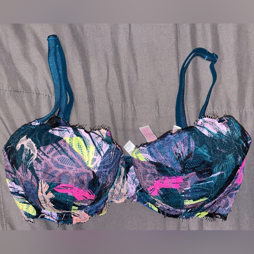 PINK Victoria's Secret Date Push-Up Bra